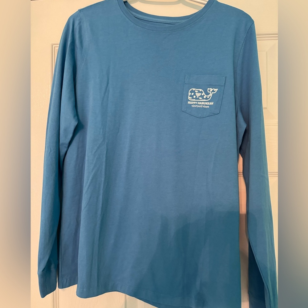 Vineyard Vines Women’s Size M Hanukkah shirt long sleeved